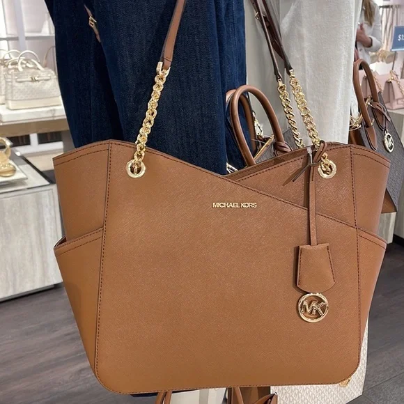 【国内即発】マイケルコース JET SET TRAVEL CHAIN TOTE BROWN Michael Kors Jet Set Travel Chain Tote Bag, Brown | Costco